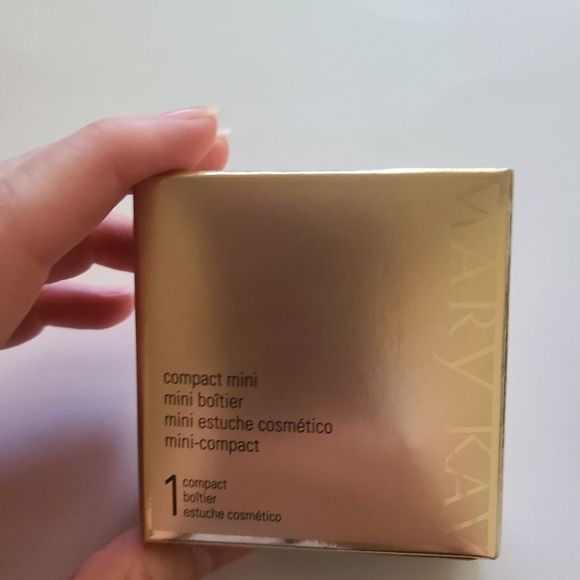 𝅺MARY Kay Mini Compact Special Edition for 50 years - Picture 1 of 6